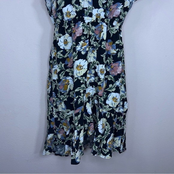 MEDIUM GREEN FLORAL RUFFLE DRESS SLEEVELESS CASUAL LACE UP BACK - Picture 5 of 10